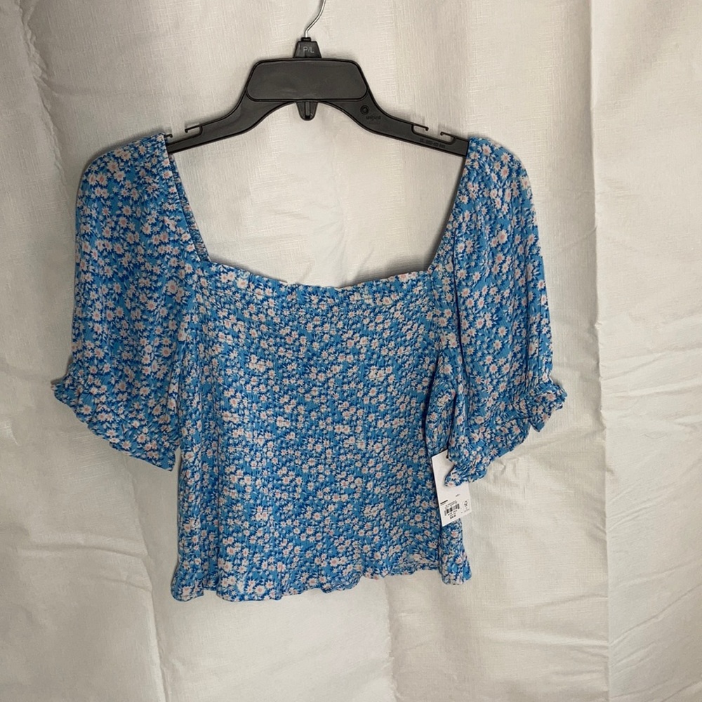 3/$24 So top blue floral print puff sleeve smocked crop top boho casual L jr - Picture 9 of 17